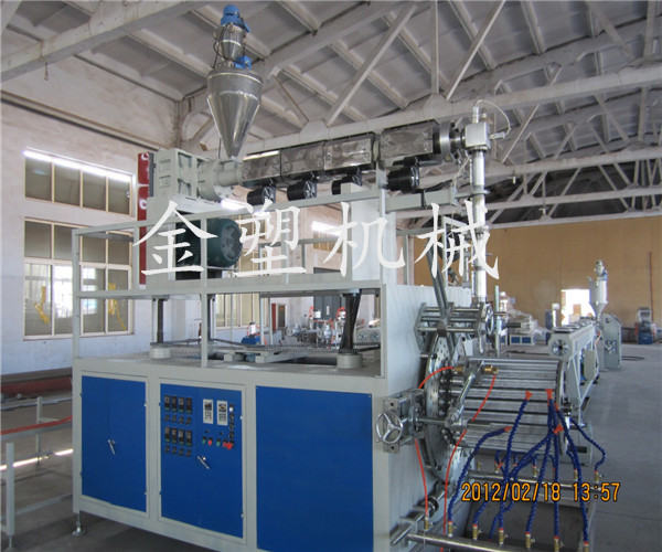 大口徑中空纏繞管生產線